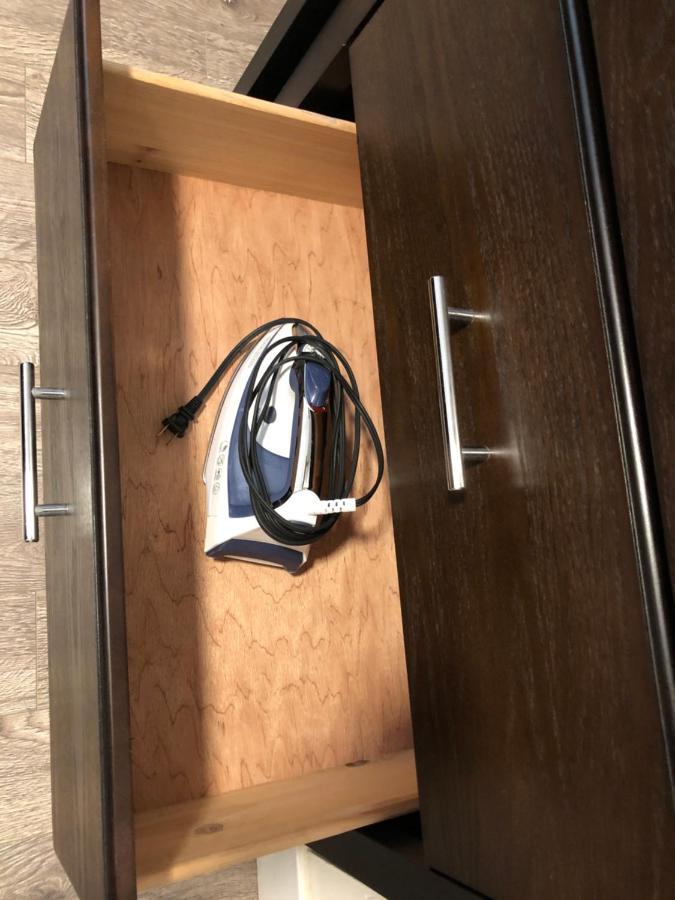 Jane'S Cozy Suite Суррей Экстерьер фото
