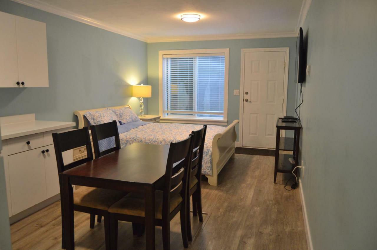 Jane'S Cozy Suite Суррей Экстерьер фото